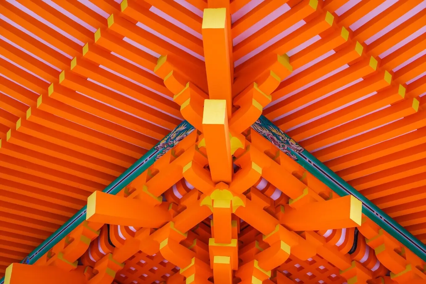Schöne Architektur im Kiyomizu-dera-Tempel, Kyoto, Japan