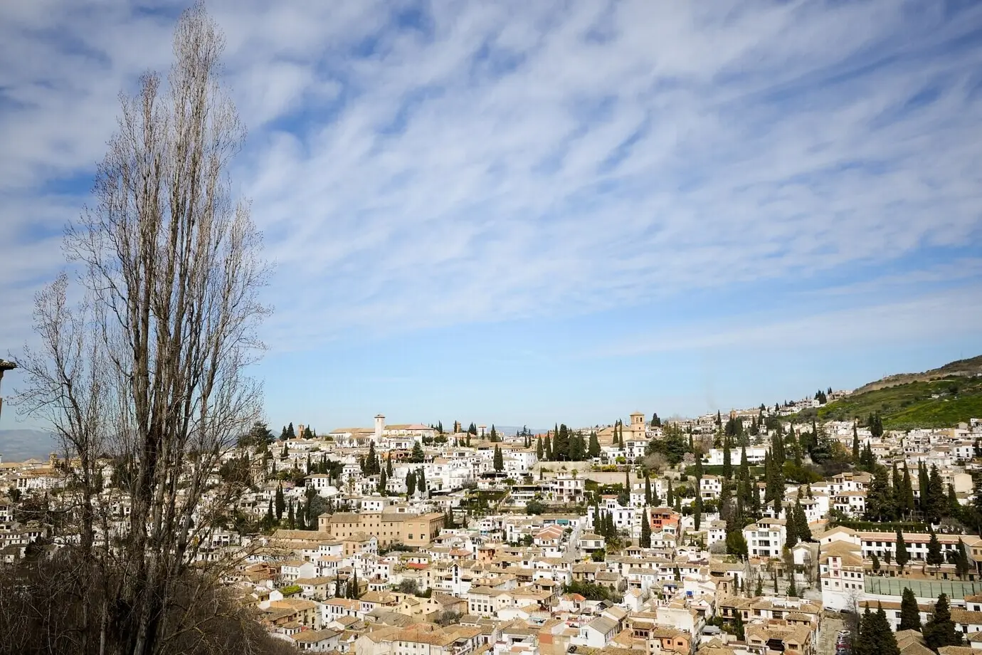 Großartige Aussicht auf den Albaicín in Granada.